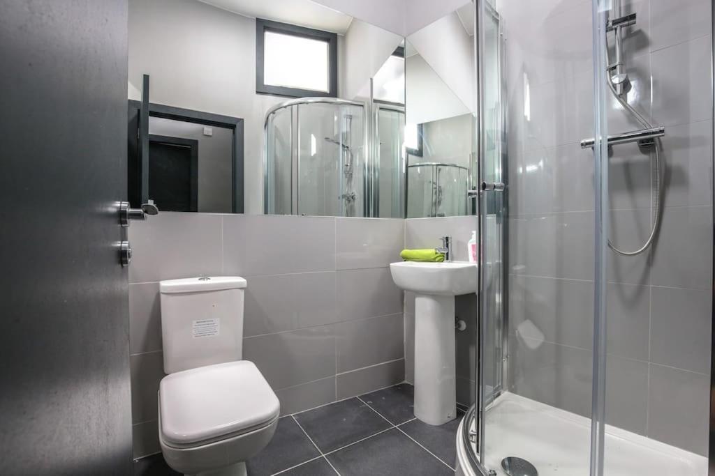 Manhattan Suite - Sleeps 24! Heart Of Liverpool Eksteriør billede